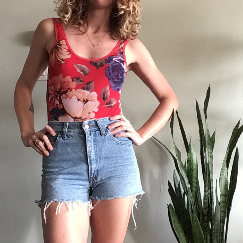 Floral Bodysuit - Picture 4 of 9
